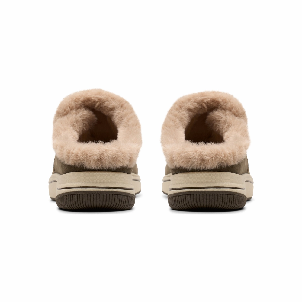 Harry Winston Ruby Slippers Clarks Breeze Myth Dark Olive Clog (Women's)