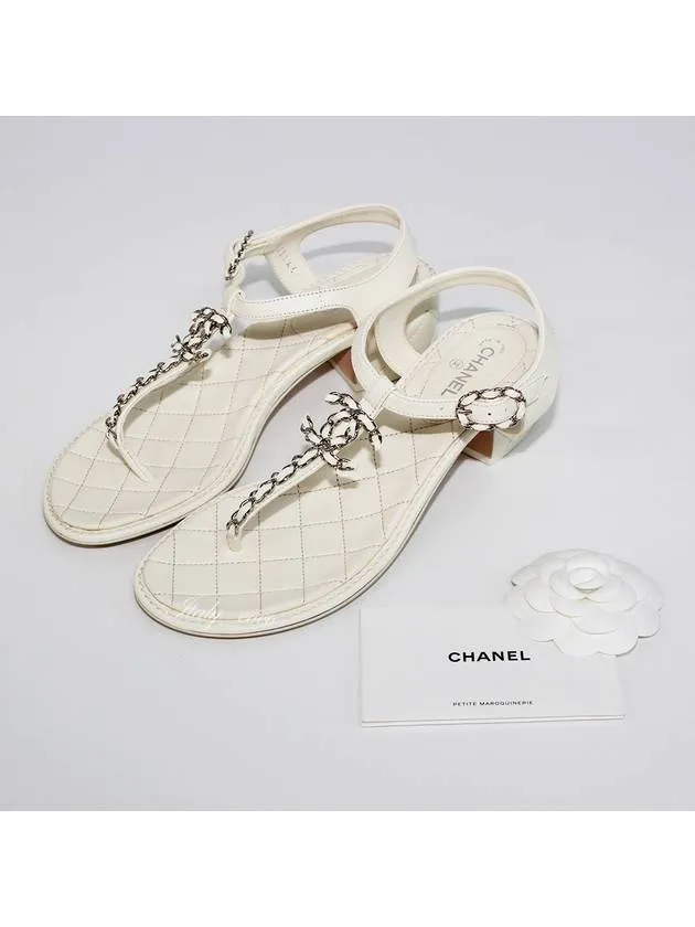 Sandals 777 Deal CC Logo Classic Chain Strap Thongs Lambskin Sandals Ivory Chanel