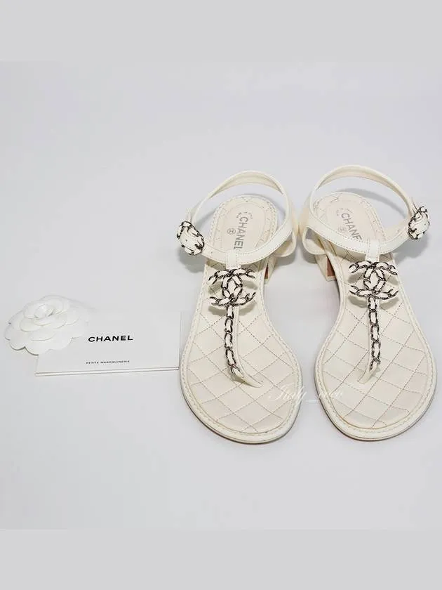 Mountain Footbed Sandals CC Logo Classic Chain Strap Thongs Lambskin Sandals Ivory Chanel