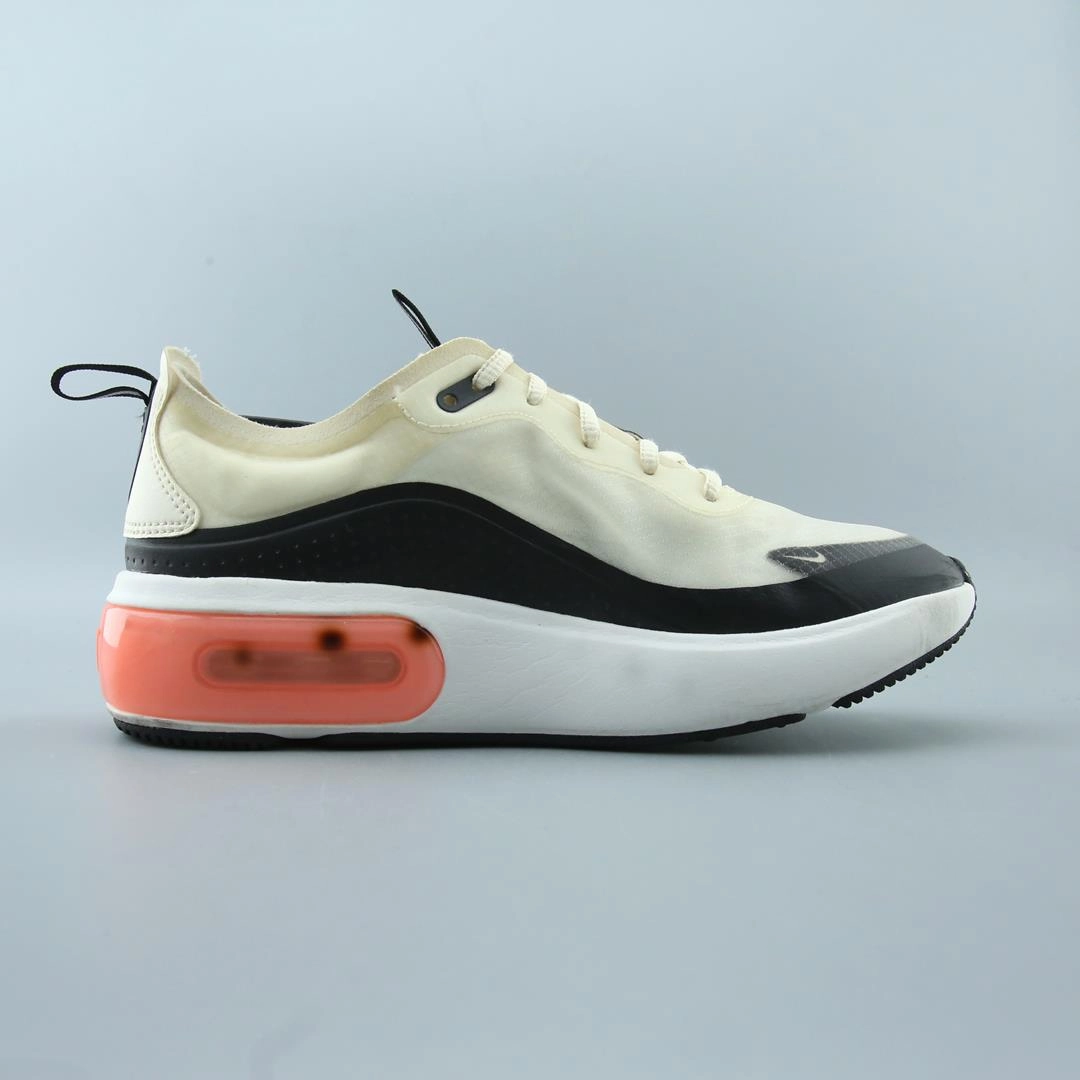 NIKE AIR MAX DIA Best Running Shoes For Heel Strikers