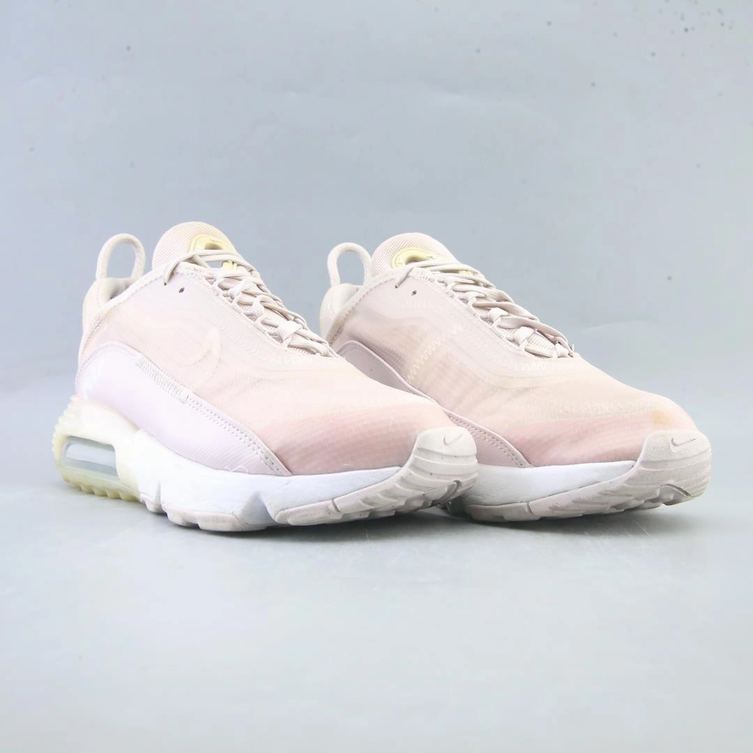 Ultra Cushioned Running Shoes NIKE AIR MAX 2090