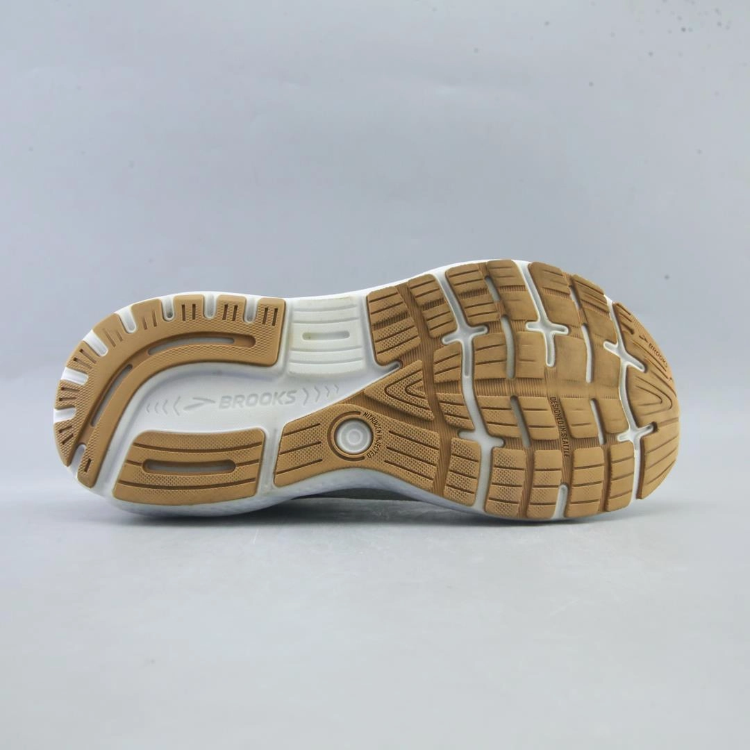 BROOKS GHOST 16 Size 15 Running Shoes