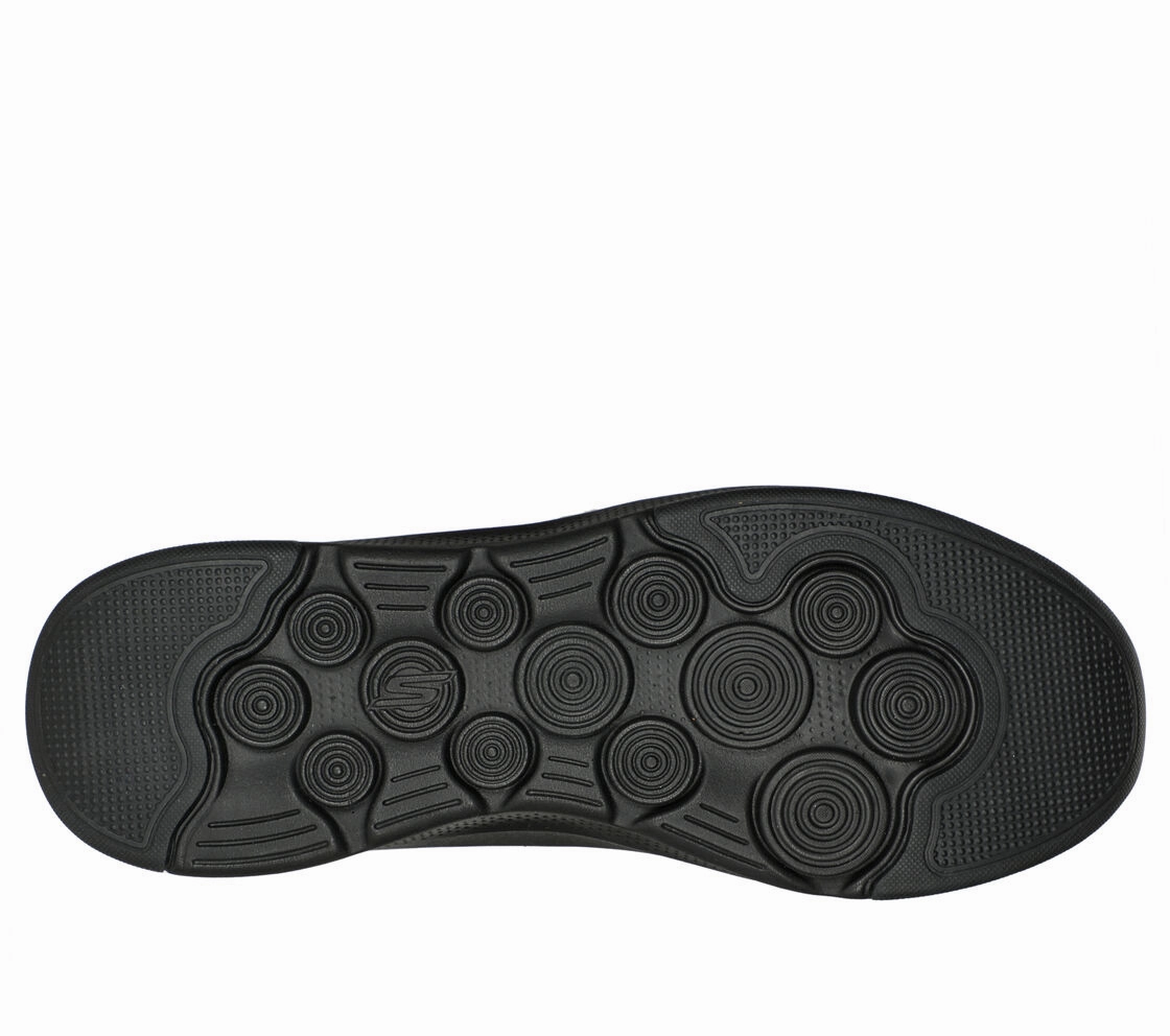 High Top Running Shoe SKECHERS GO TRAIN MOVE - STATURE - 220153 - BBK