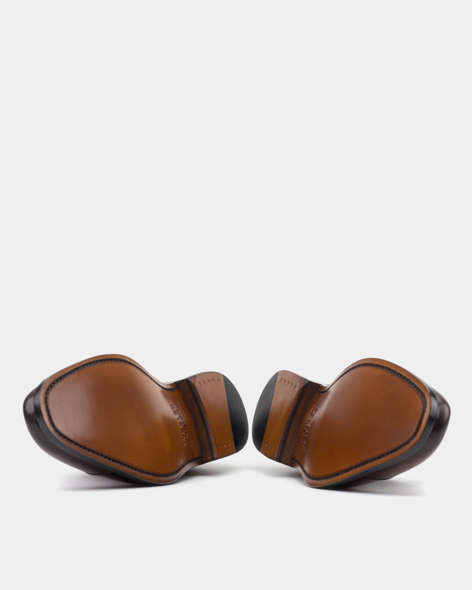 Button Down Oxfords SAMPLE - Vincent Dark Brown Wholecut in 722