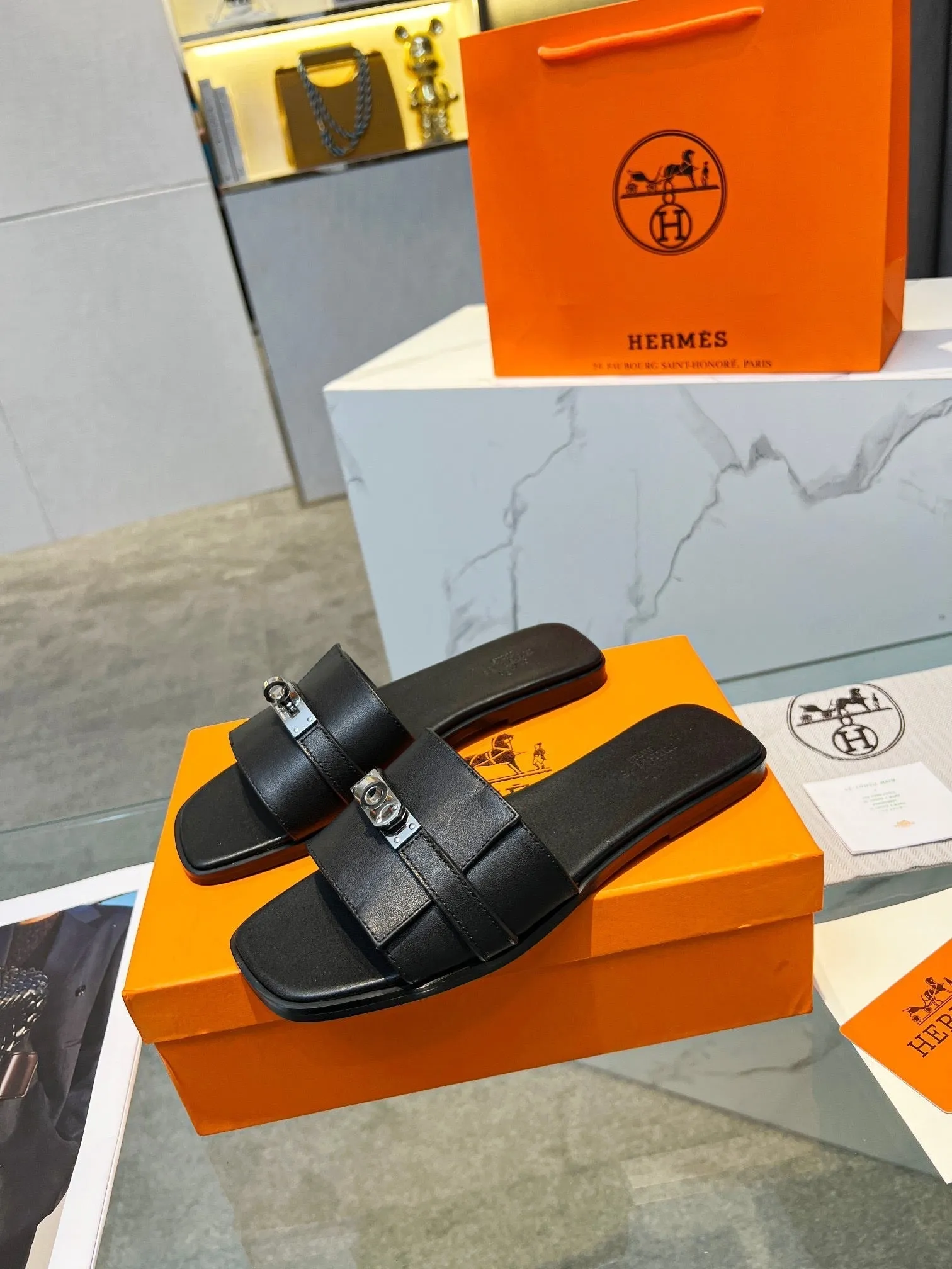 SE1160 Giulia Sandals / Size4-11 Sandals With Small Wedge