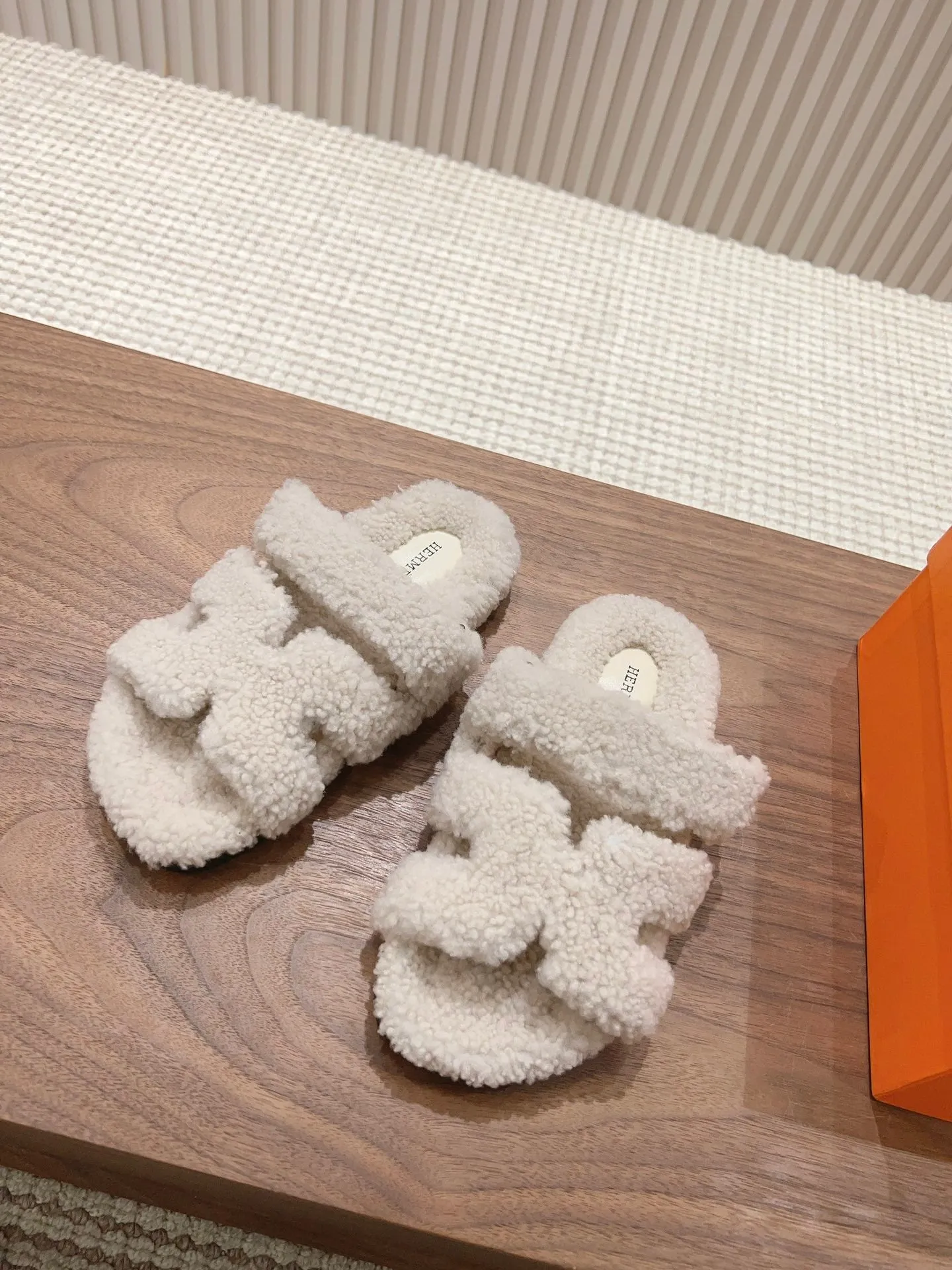 SE1236 H Chypre Sandal / Size5-10 Good Travel Sandals