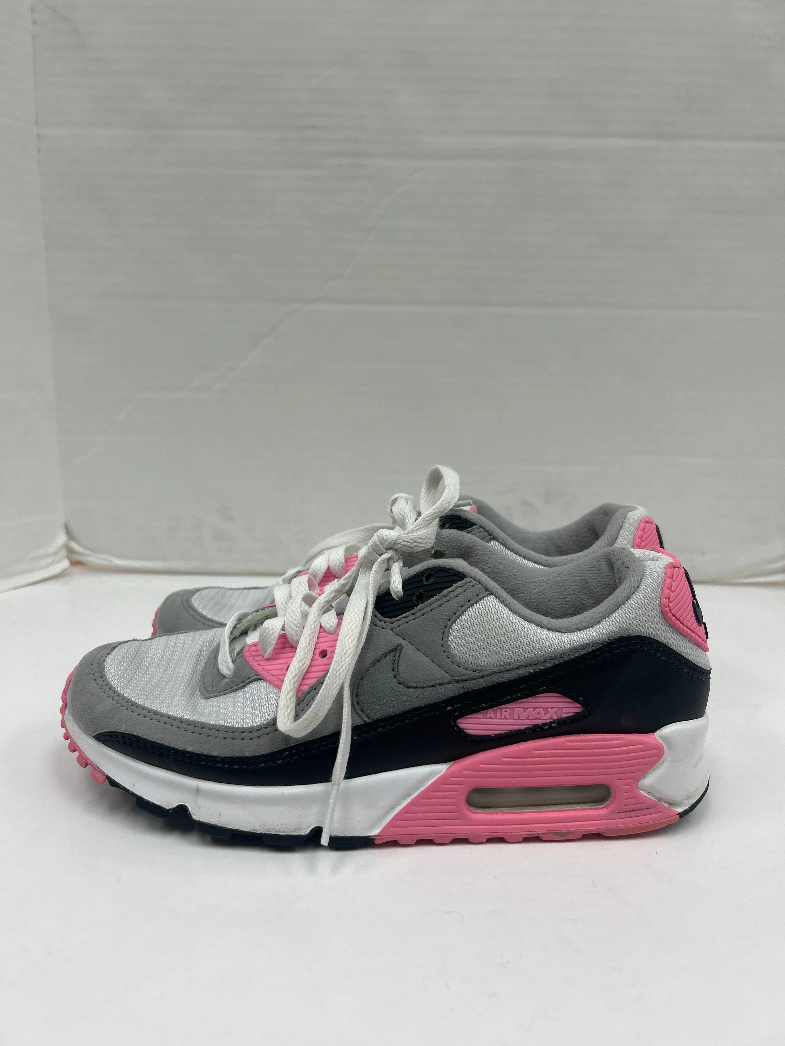 Shoes Athletic By Nike In Grey, Size: 8 Nike Shoes Mid