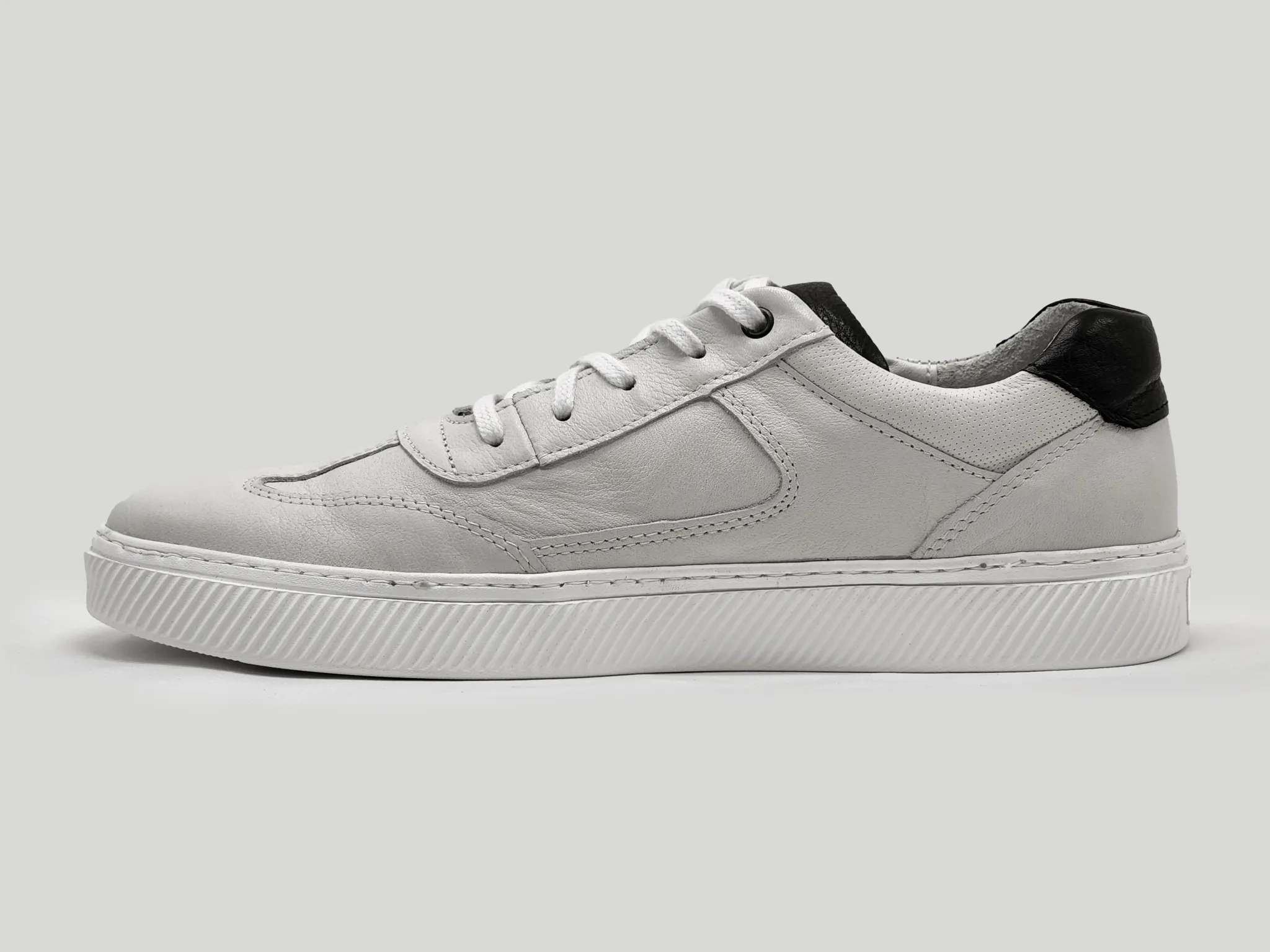 Men's Classic Leather Sneakers - White Sneakers On Sale
