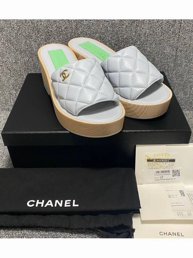 Slip Resistant Slippers slippers 250 Chanel