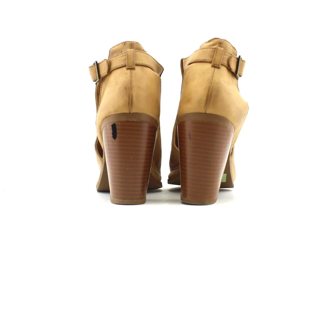 High Heels Only SODA  .