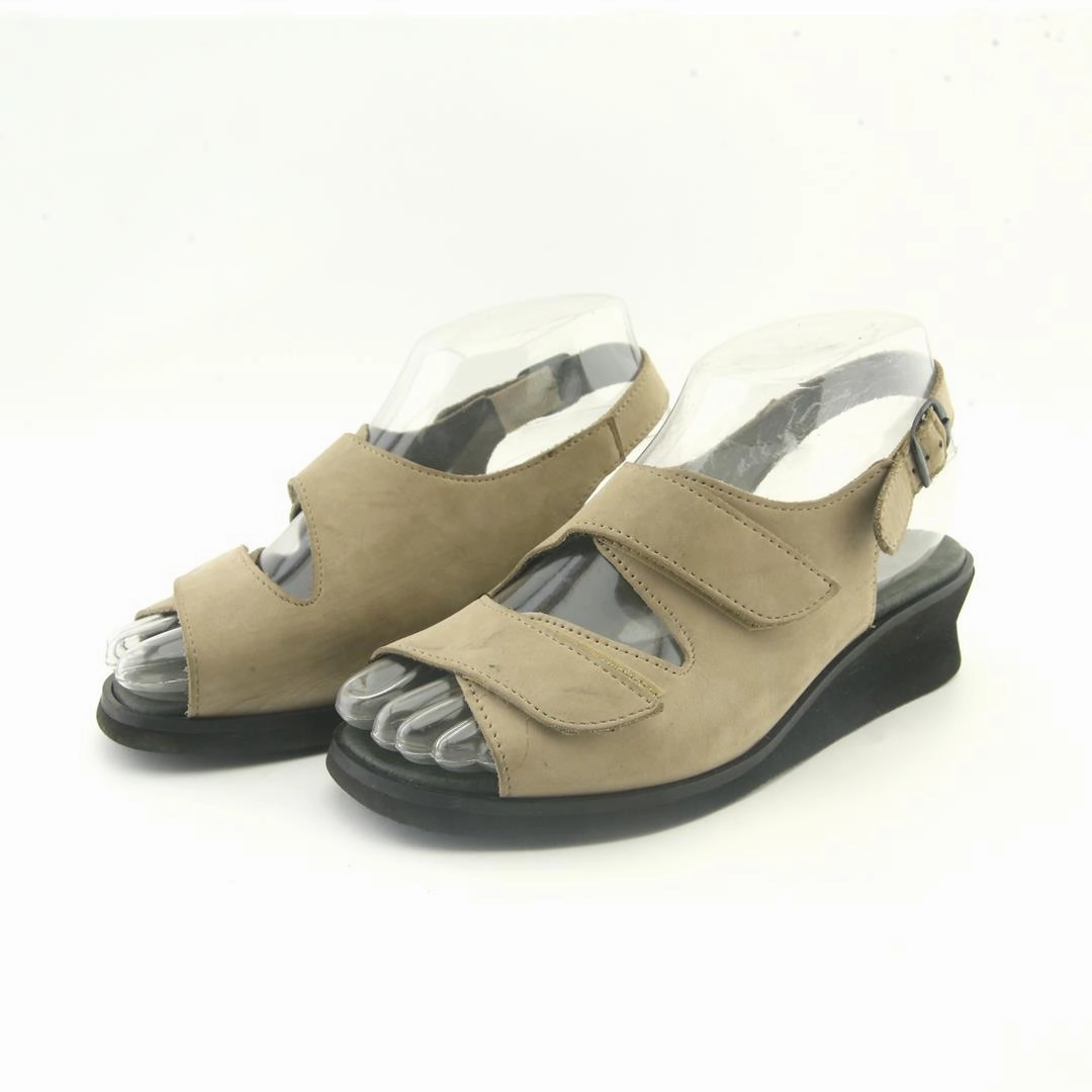 SPRING STEP . Bedrock Sandals