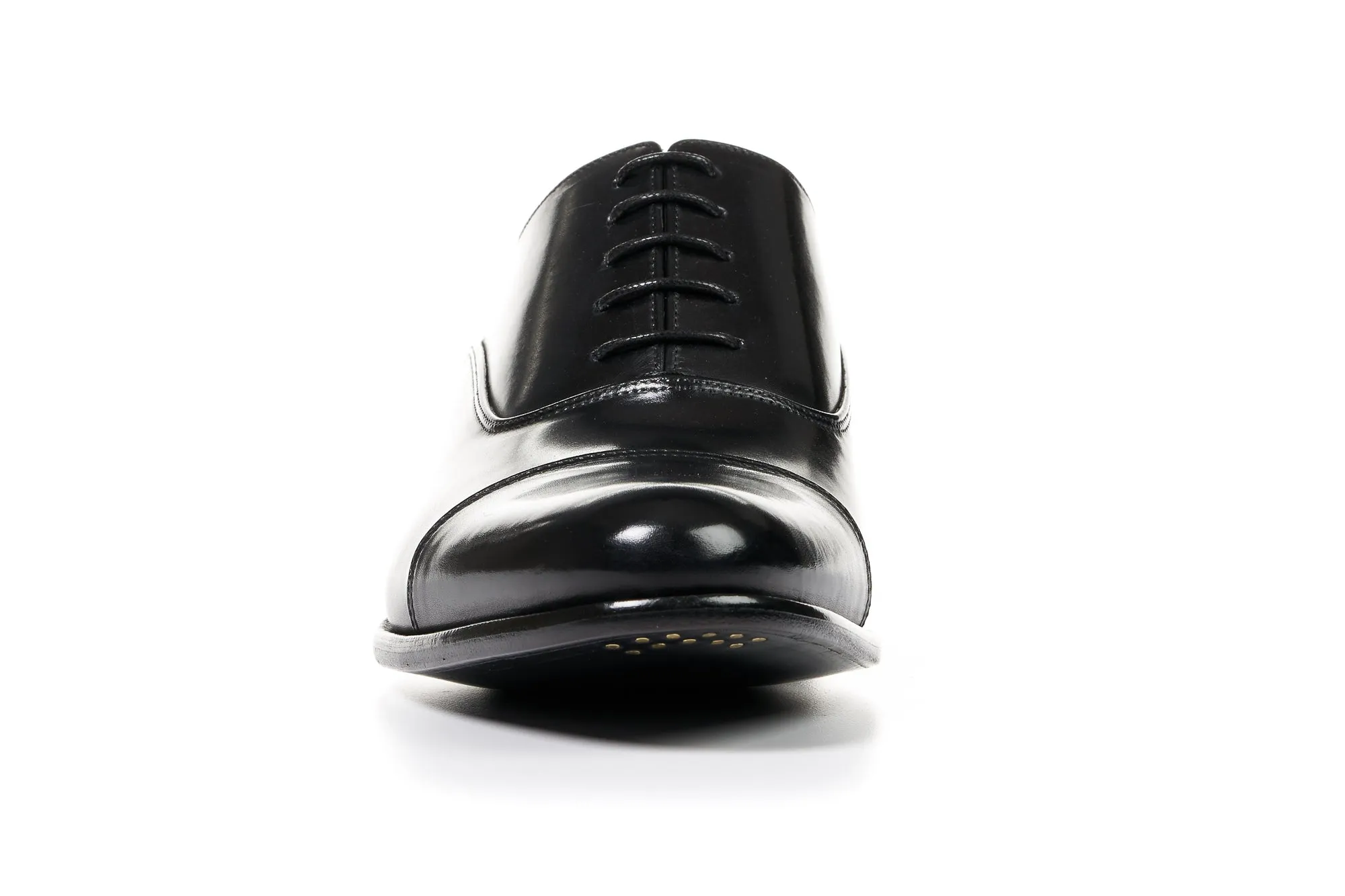 Difference Between Oxford And Derby Shoes The Cagney II Stitched Cap-Toe Oxford - Nero