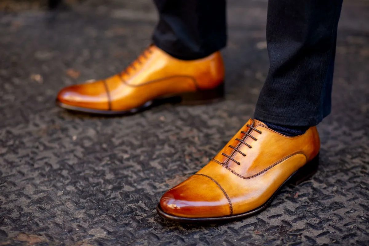 Leather Oxfords Shoes The Cagney II Stitched Cap-Toe Oxford - Tobacco