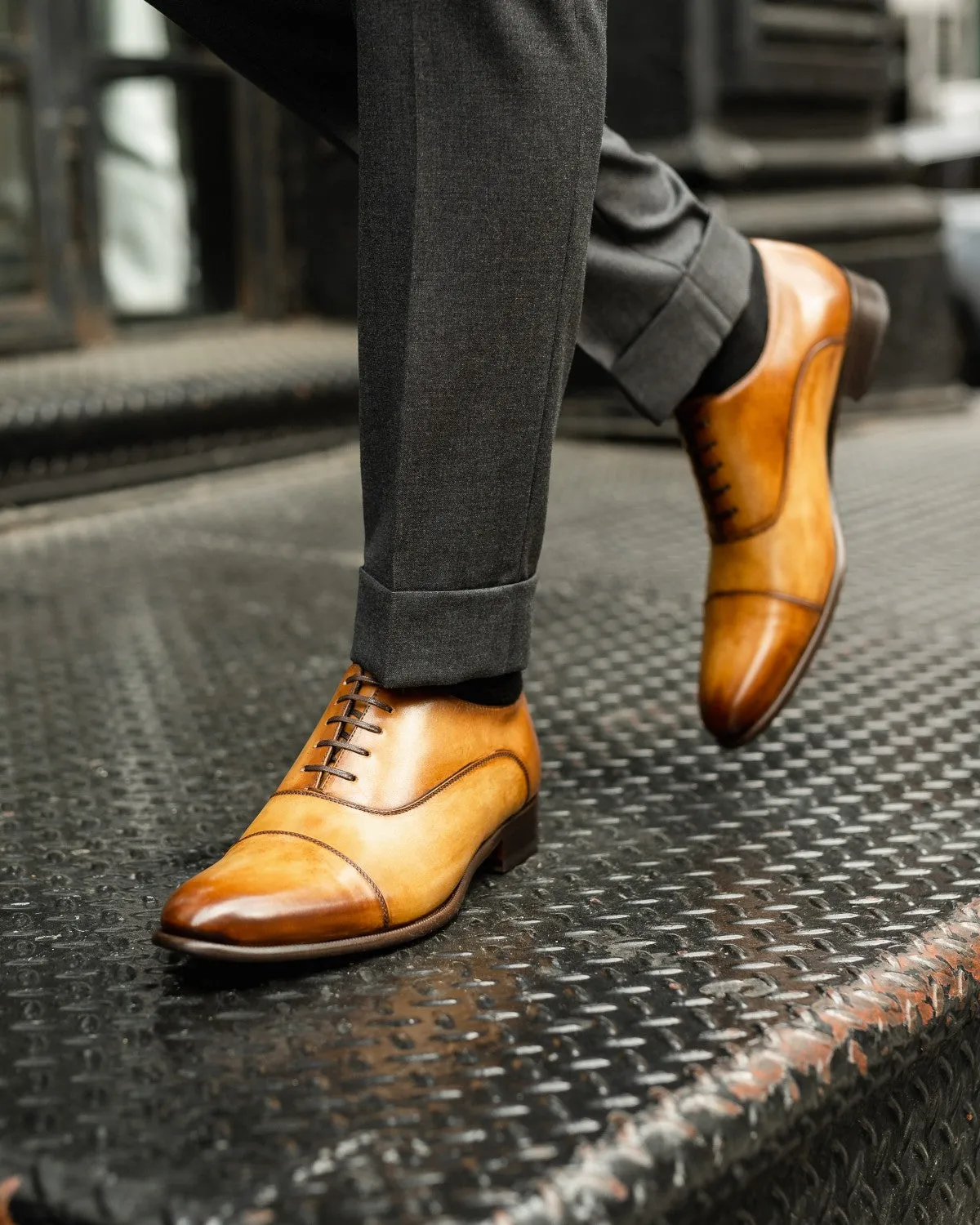 Canvas Shoes Oxfords The Cagney II Stitched Cap-Toe Oxford - Tobacco
