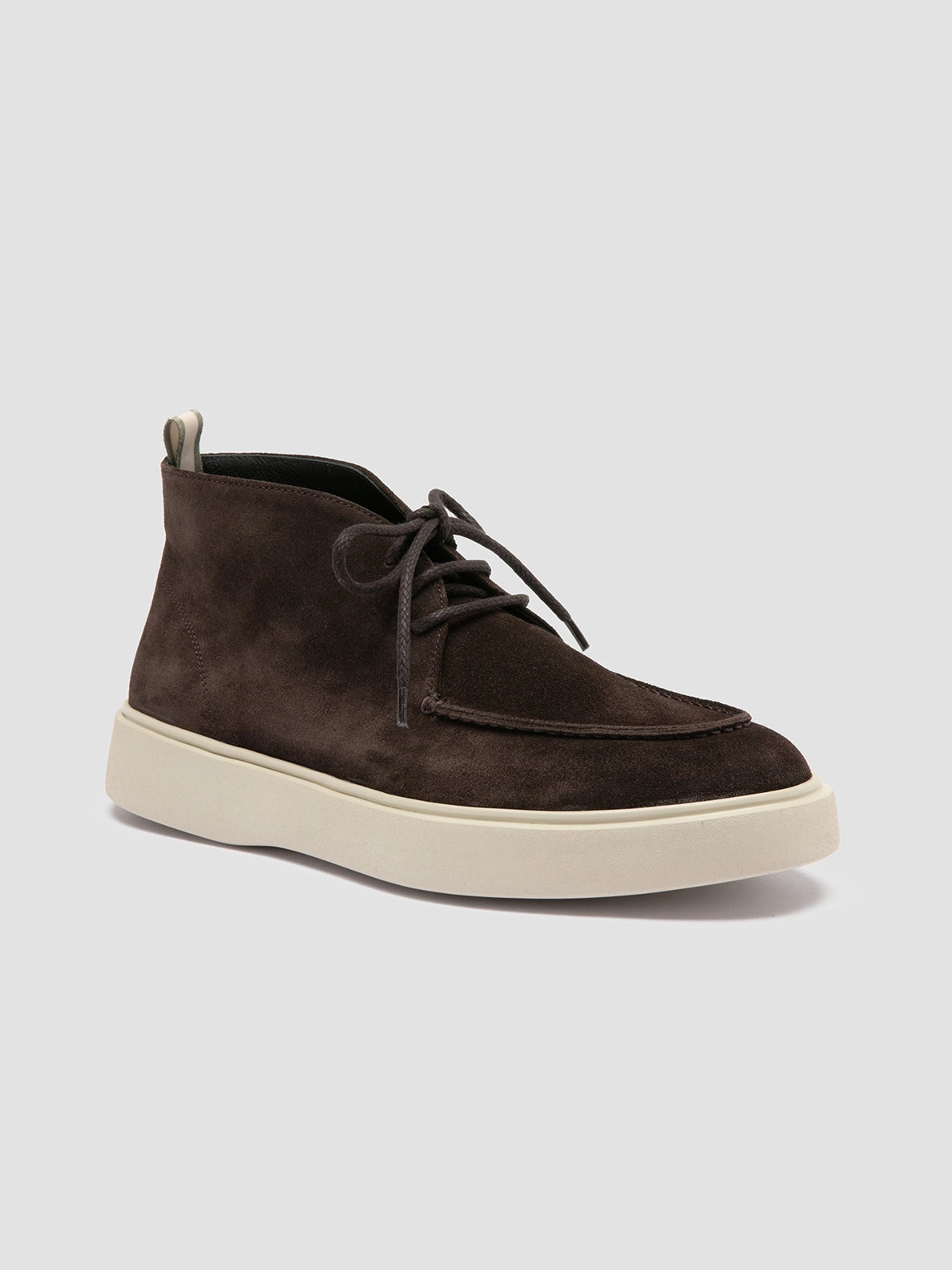 FRAME 002 - Brown Suede Chukka Boots Deeluxe Snowboard Boots