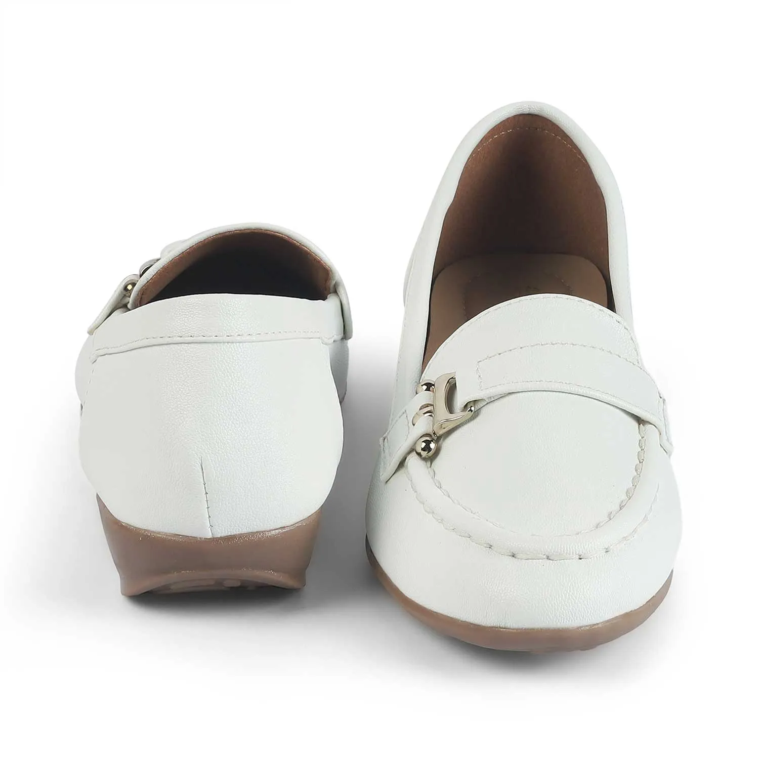 Grand Laser Bit Driving Loafers Tresmode Lasi White Women's Casual Loafers