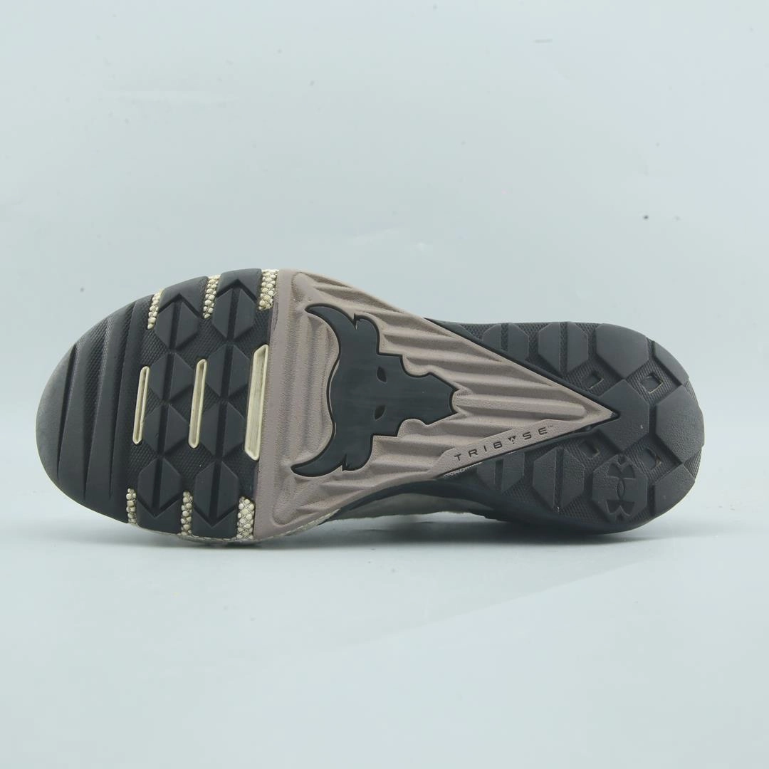 Tracking Running Shoes UNDER ARMOUR  PROJECT ROCK 3