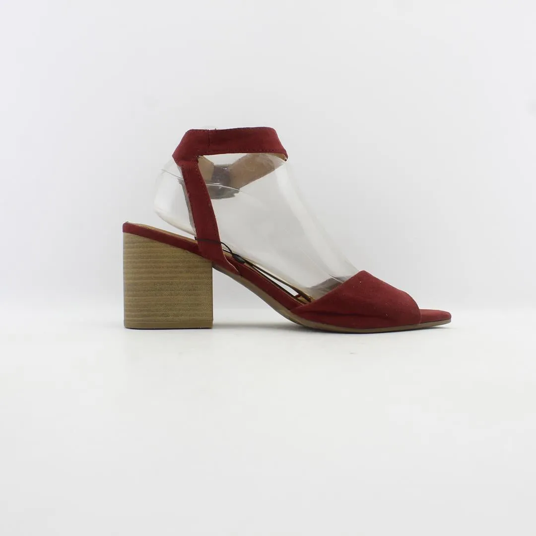 UNIVERSAL THREAD . High Heel Names