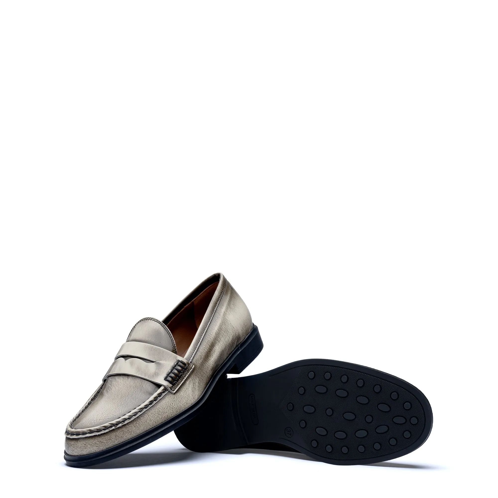 Vendme Blandine cream spazzolato leather loafers House Of Harlow Loafers