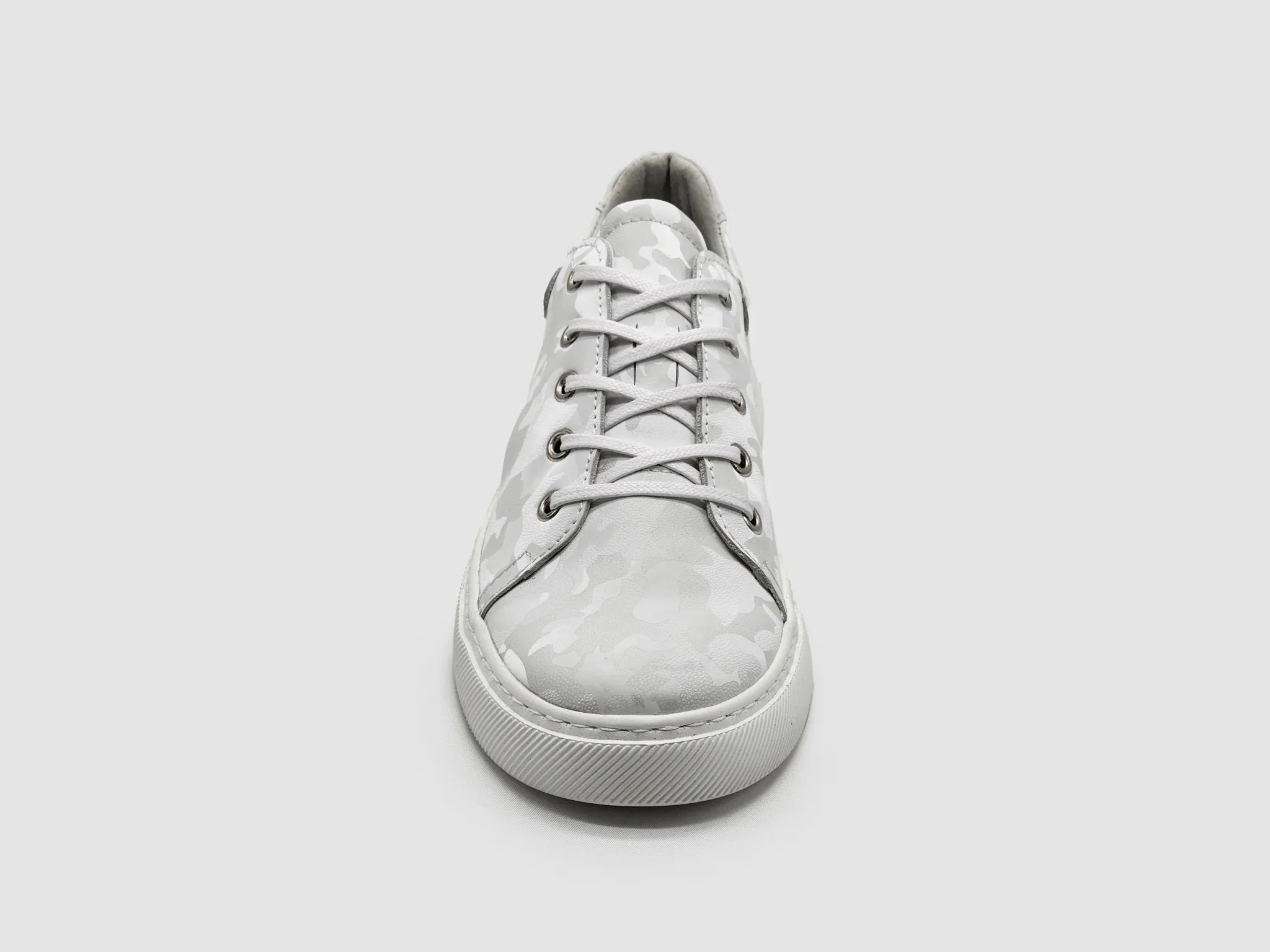 Moda Sneakers Women's Classic Camo Leather Sneakers - White