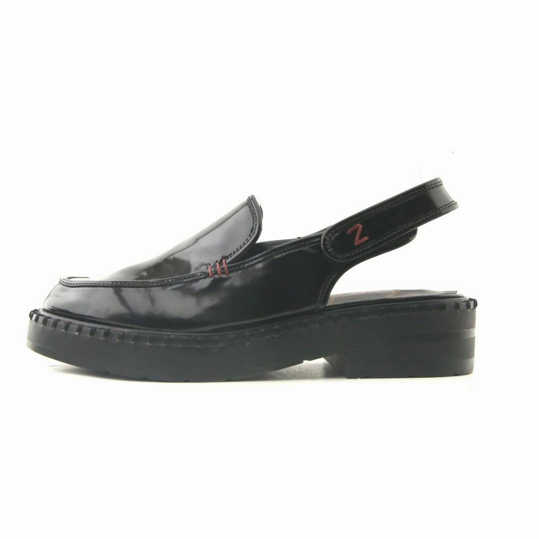 ZODIAC . Giani Bernini Sandals